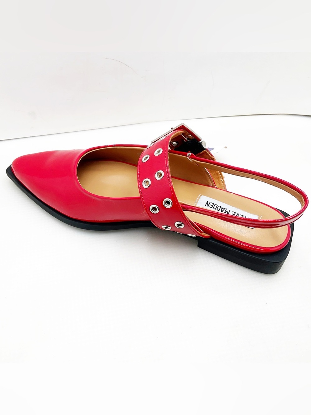 🆕{Steve Madden} Smokee Red Patent Pointed Slingback with Grommet Straps - Picture 7 of 16
